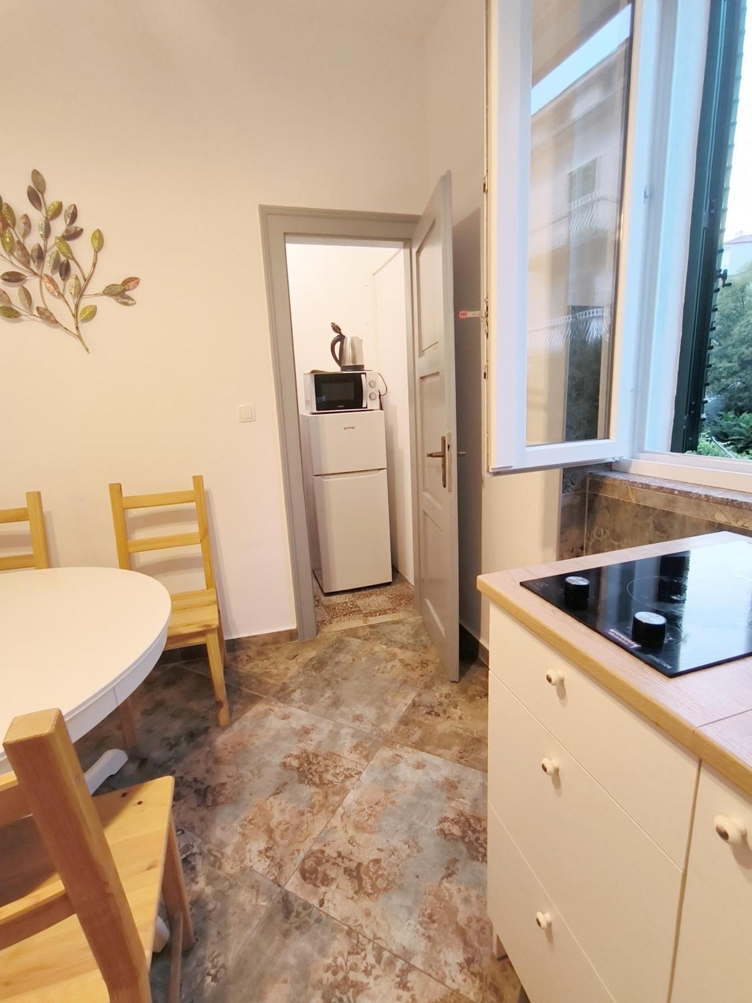 Bright And Colourful Apartment Luce -Sandy Beach Split Eksteriør billede